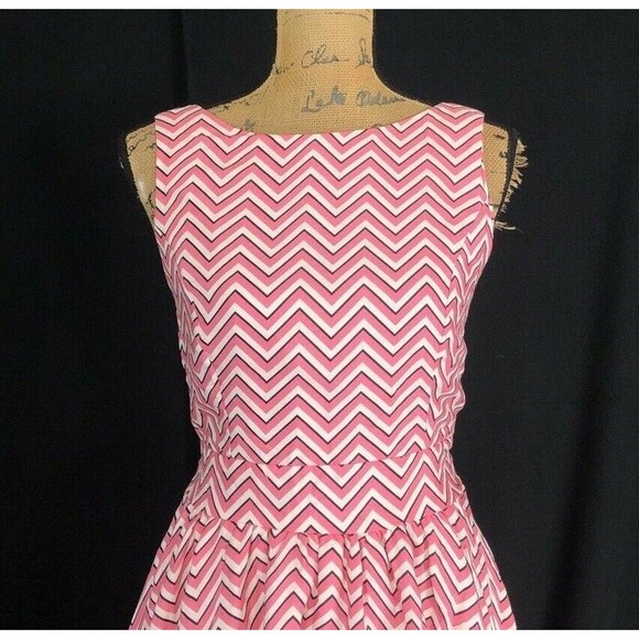 NWT Lady Vintage London Tea Dress M Cerise Chevron Stripe 50s Style Retro - Picture 2 of 8
